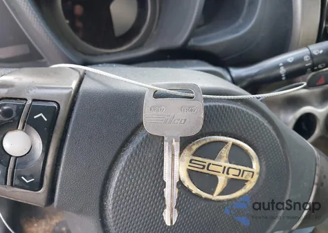 2011 Toyota Scion Xd z USA, uszkodzony, nr VIN JTKKU4B47B1009790